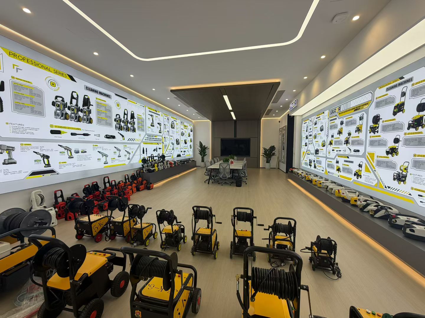 Portable Pressure Washer Manufacturer | JUZOR Premium Cordless Lithium Washer